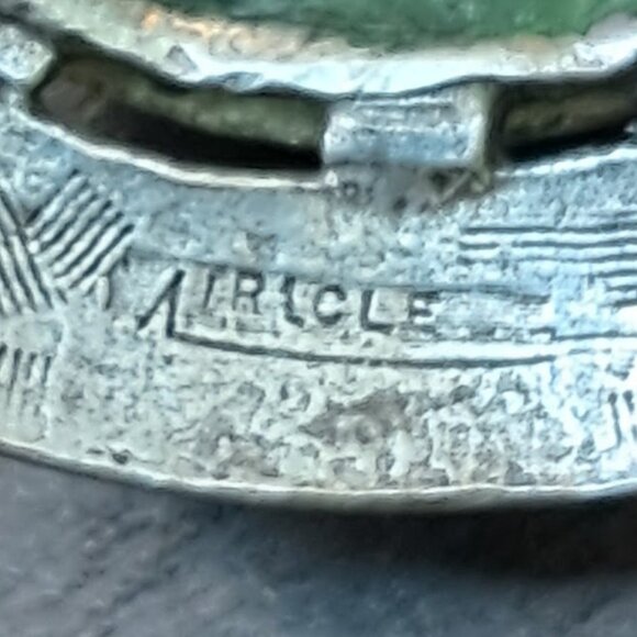 Beautiful Vintage Scottish Thistle Pendant Stamped Miracle - Picture 9 of 9